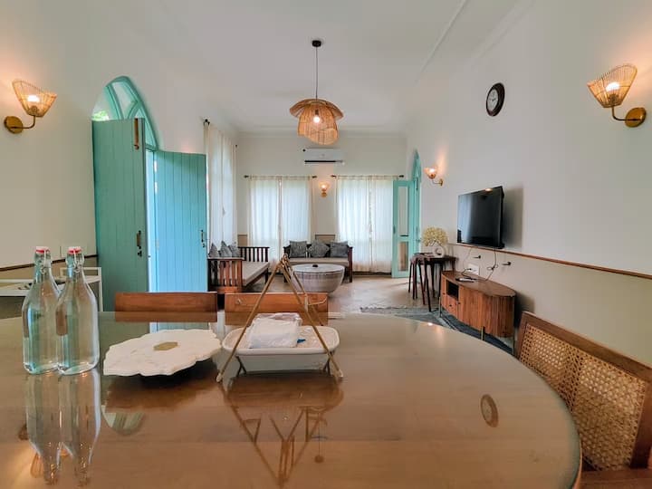 Living room image 3