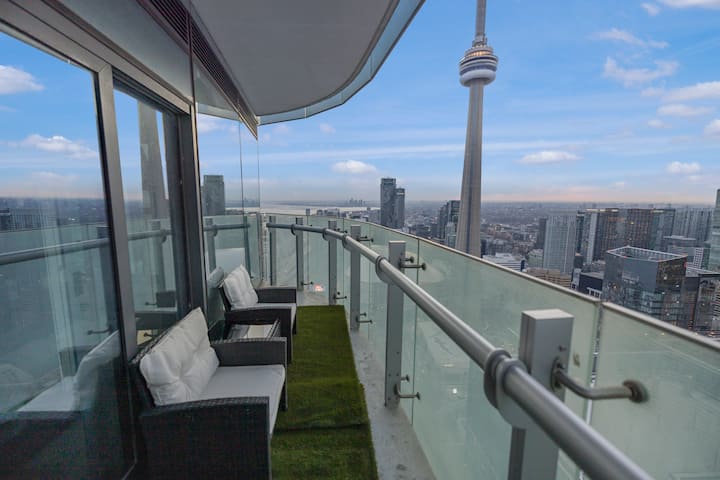 Rare 2br Suite |Epic Cn Tower, Lake & Skyline View - Toronto