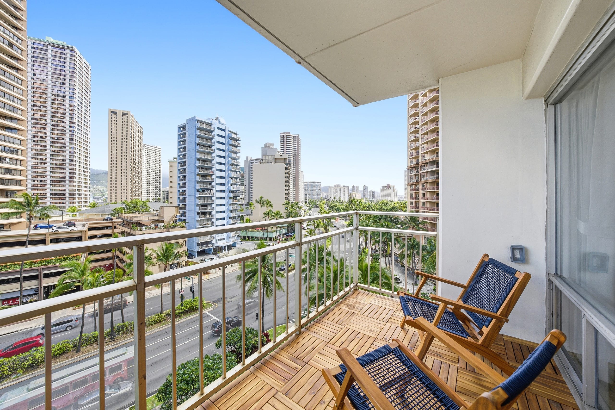 The Island Getaway: Free Parking, AC, 3Bd, 2 Bath - Image 43