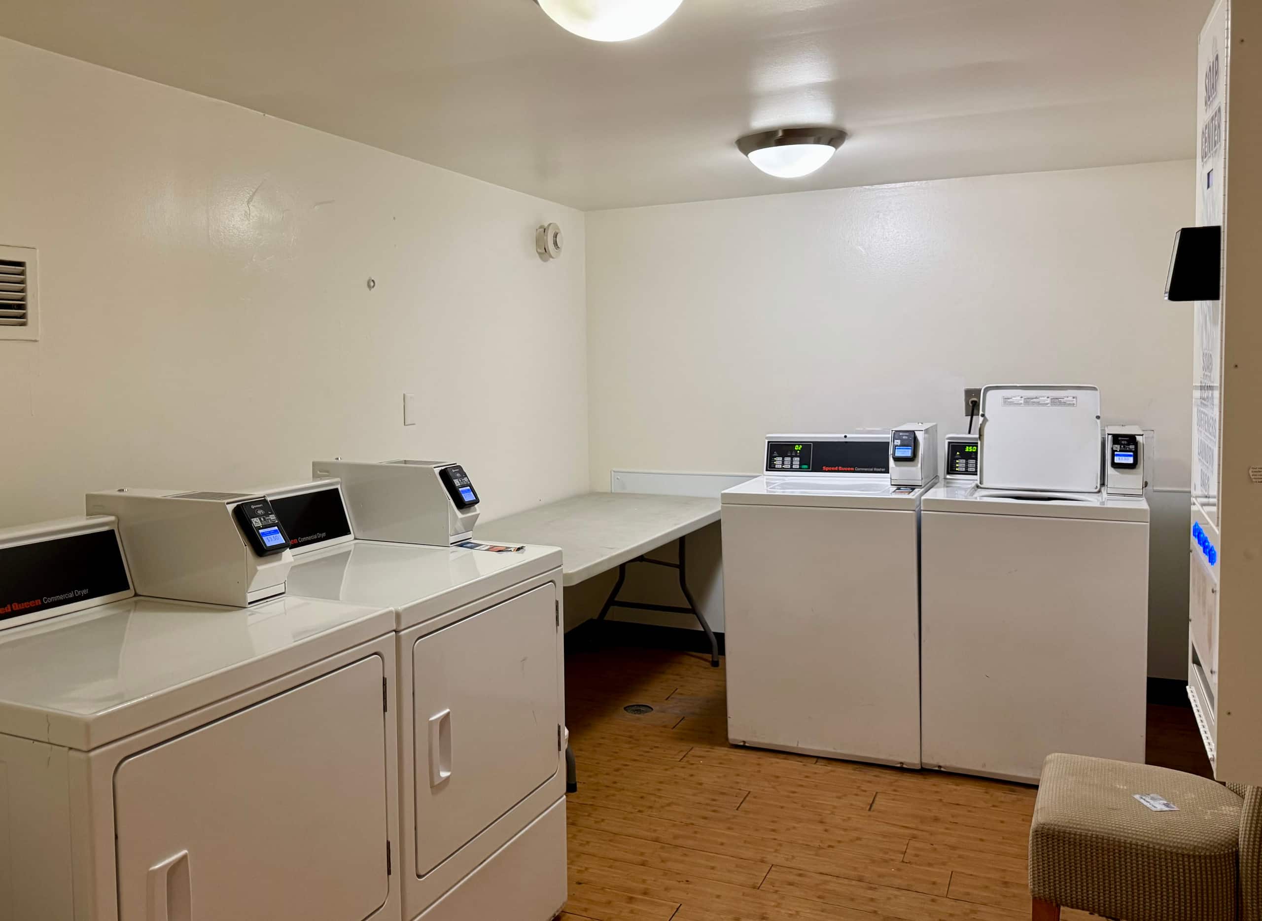 The Island Getaway: Free Parking, AC, 3Bd, 2 Bath - Image 50