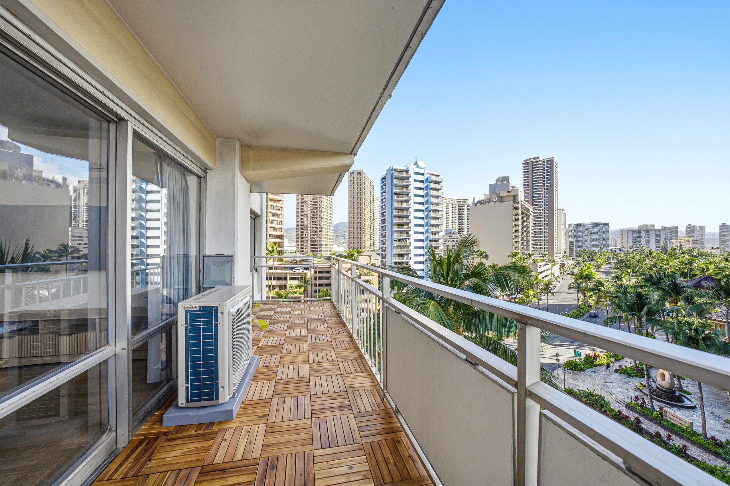 The Island Getaway: Free Parking, AC, 3Bd, 2 Bath - Image 48
