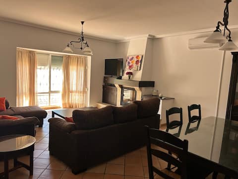 Anuncio de Airbnb popular: Casa Villamolino (Curripitu) en Chiclana De La Frontera