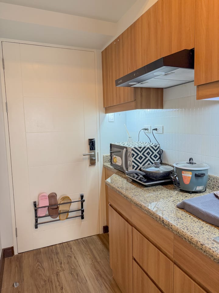 Humble & Cozy Resort Condo In Sonora Free Parking - Las Piñas