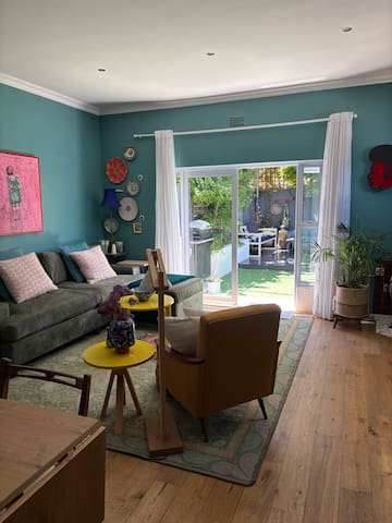 Whitford Cottage – in lively BoKaap