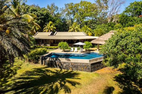Exceptional beachfront villa