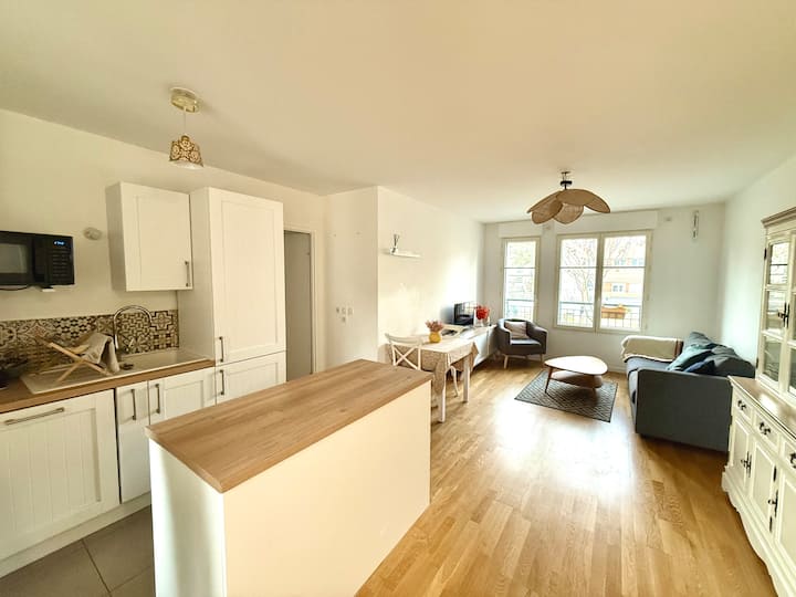 Appartement Familial Au Pied De La Gare - Vaucresson