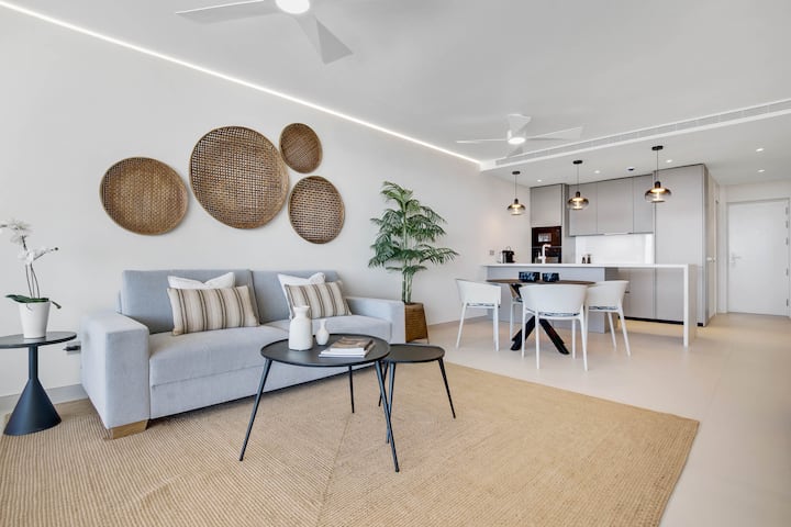 Lujo Climatizado Con Piscina Y Workcenter - Fuengirola