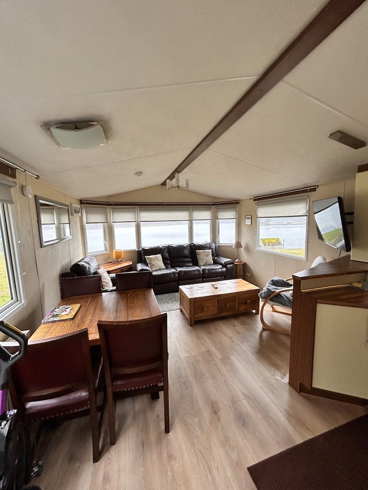 Snug Highland Caravan With Stunning Sea Views - Kyle of Lochalsh
