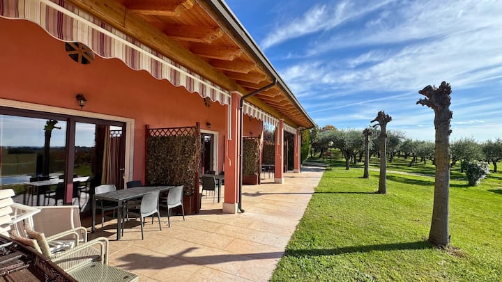 Weekend Di Charme Tra Ulivi E Piscina - Bardolino