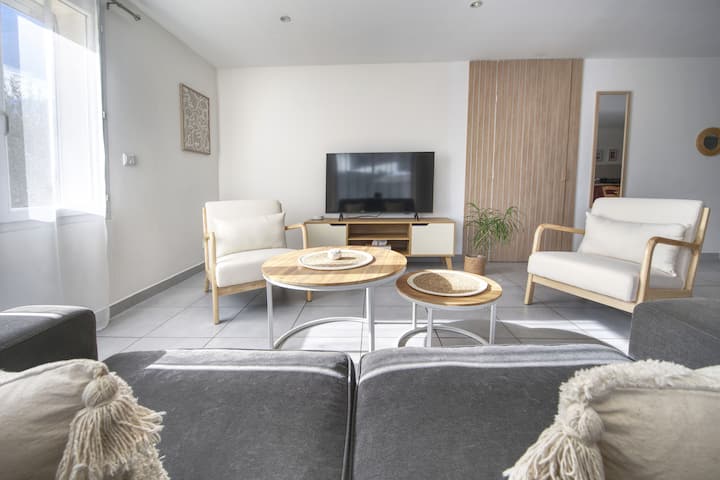 Maison L’escale Nîmoise Jardin – Parking Privé - Nîmes