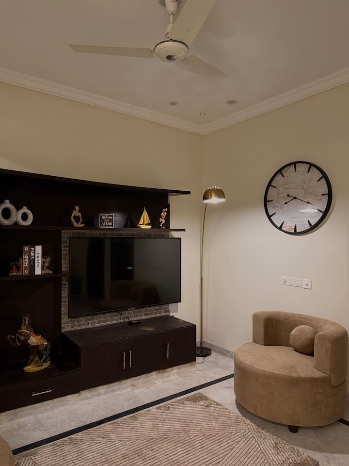 Designer 2bhk Suite | Spacious 12 Marla Home | Isb - Islamabad