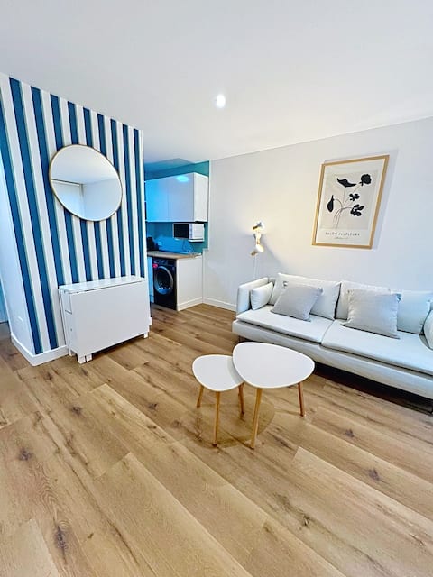 Successful Airbnb property: Refurbished ground floor with terrace in Mogro in Miengo