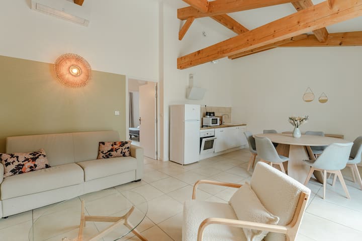 Gîte Dans Un Domaine Provençal Pour 4 Personnes - La Londe-les-Maures