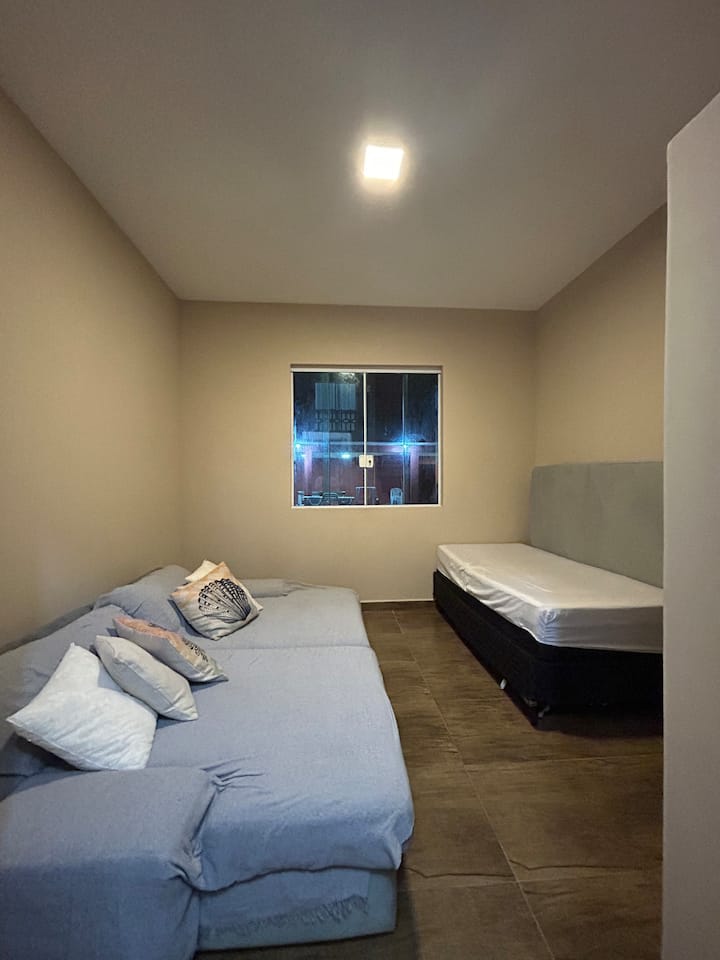 غرفة النوم 2