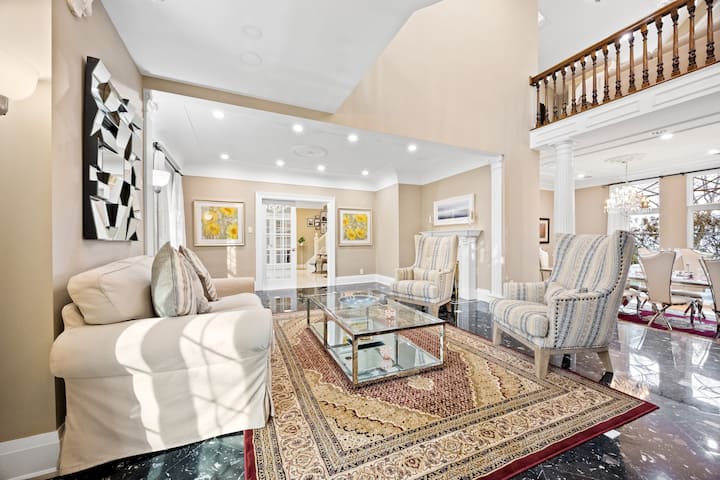 Lakeview Mansion ~Games ~Patio ~Pool Table - Burlington