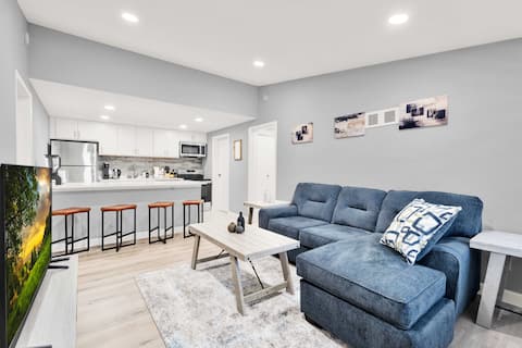 2BR Comfort • Near Oakland Univ & DT Rochester