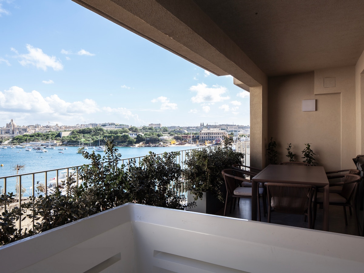 Curated visual reference: Luxury Seafront Hot Tub Sauna Concierge Flats For Rent In Photo Inspiration