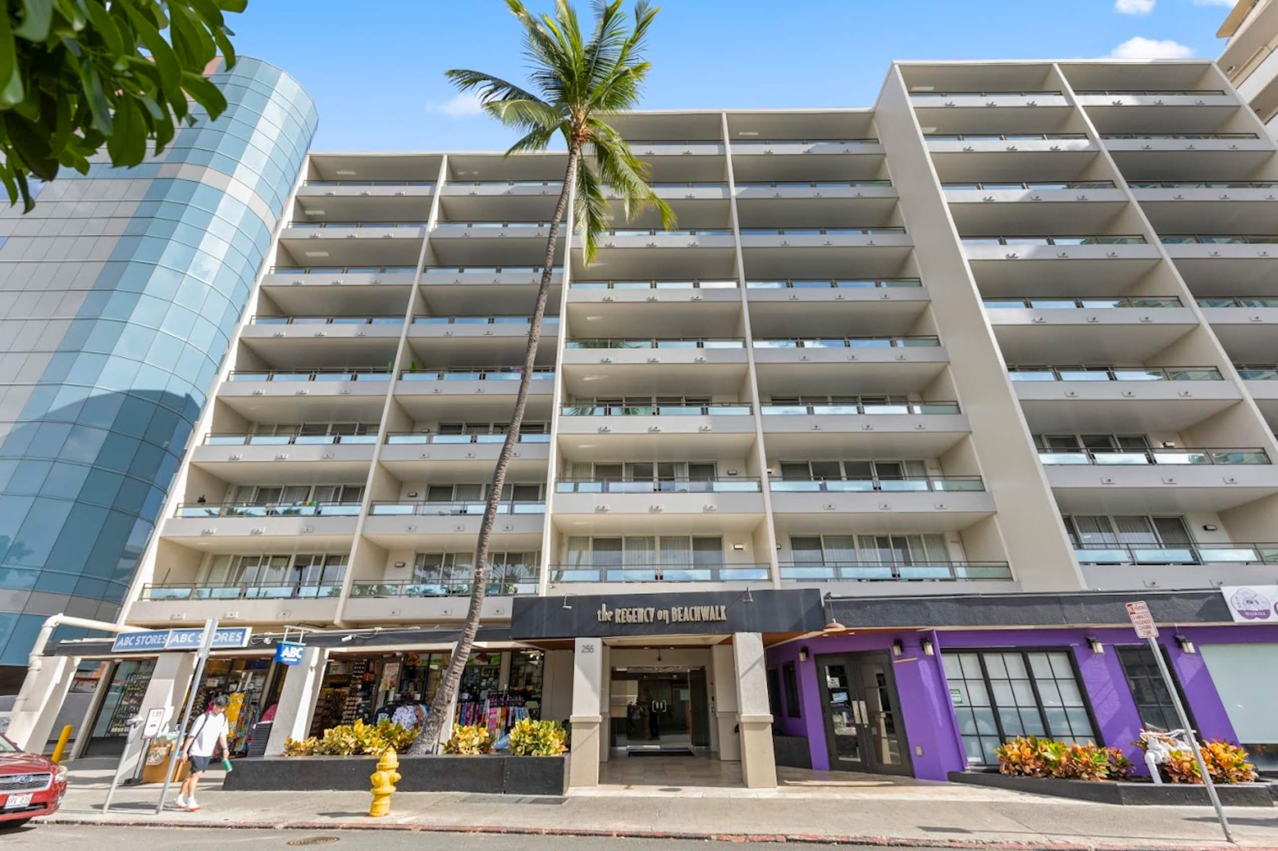 Cozy & Beautiful 1-BR on Beachwalk-Waikiki Beach~ - Image 53