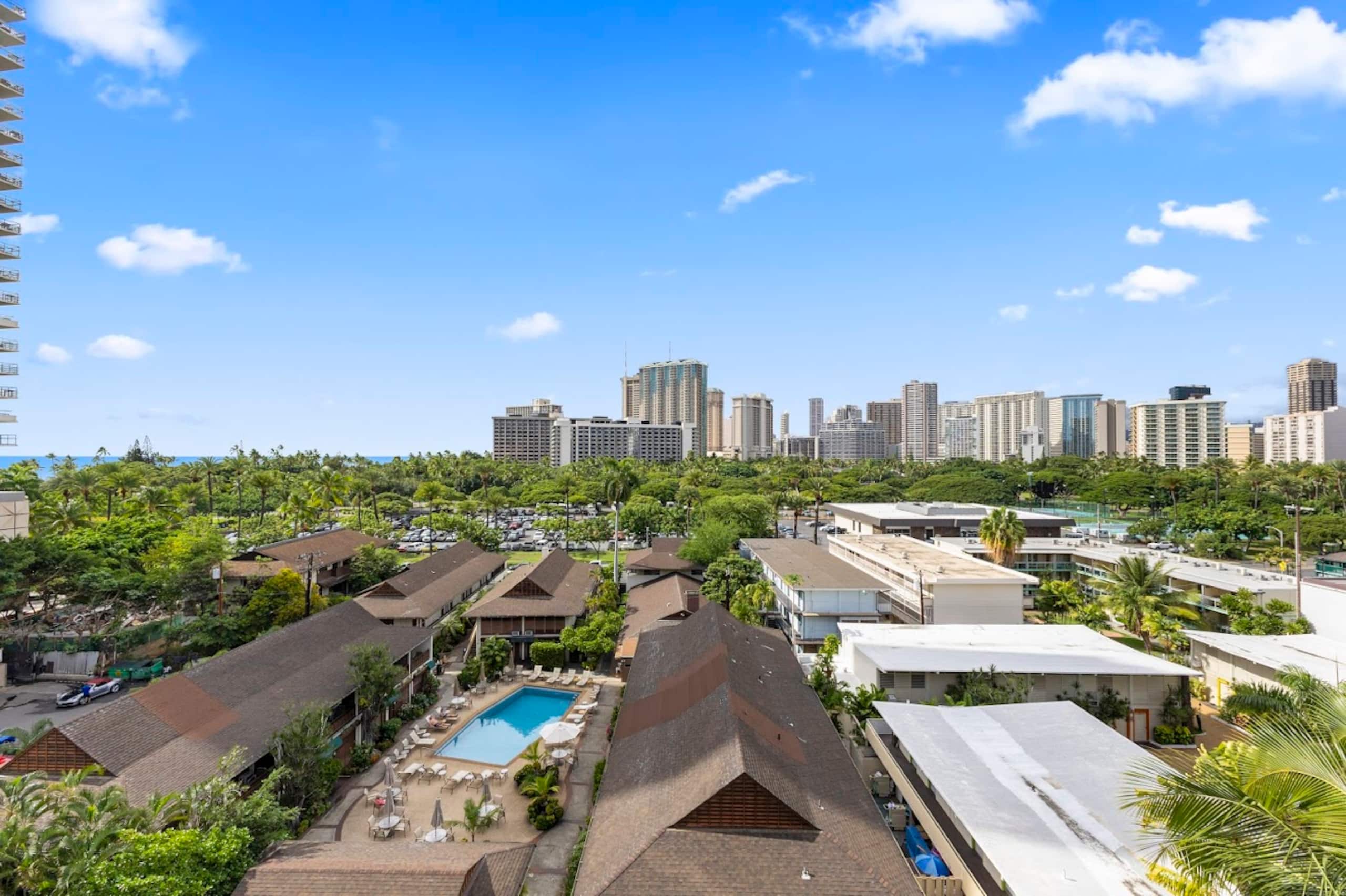 Cozy & Beautiful 1-BR on Beachwalk-Waikiki Beach~ - Image 38