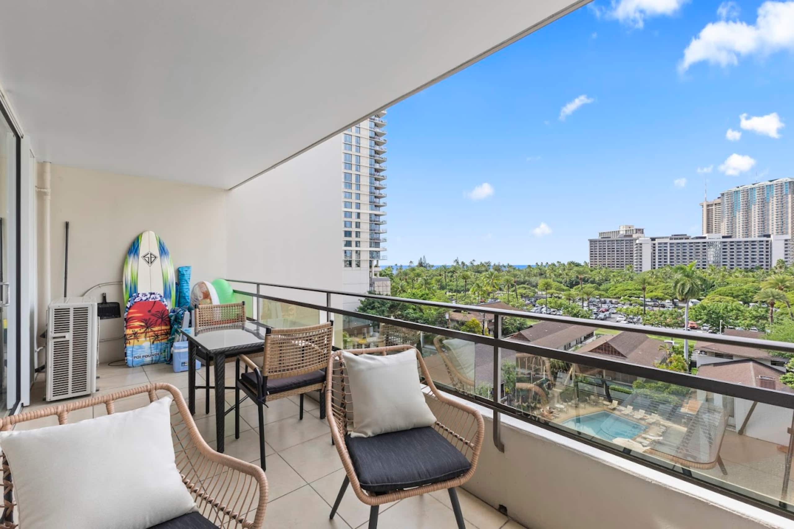 Cozy & Beautiful 1-BR on Beachwalk-Waikiki Beach~ - Image 39