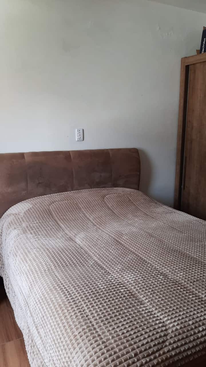 Dhomë gjumi 2