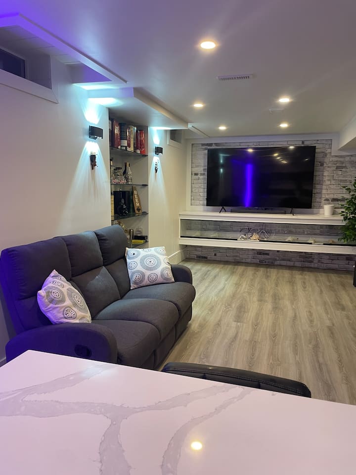 Be Our Guest And Make Your Self At Home - Brampton