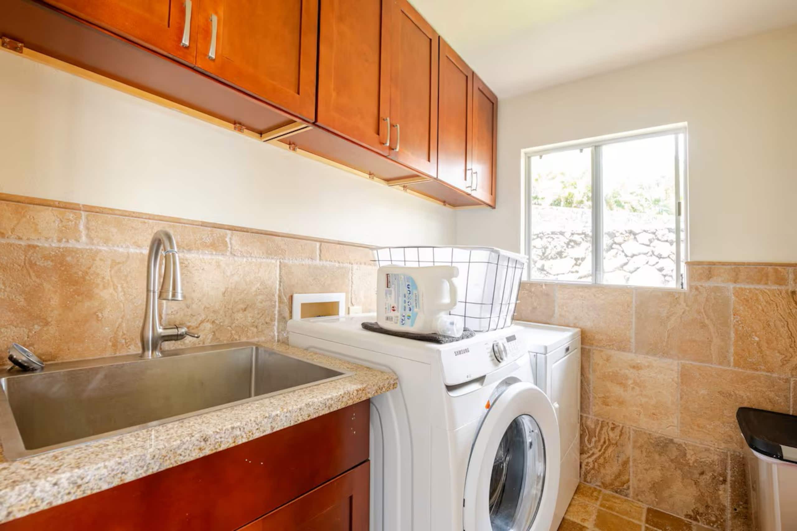 Home in Kailua-Kona · ★4.94 · 3 bedrooms · 3 beds · 2 baths - Image 25
