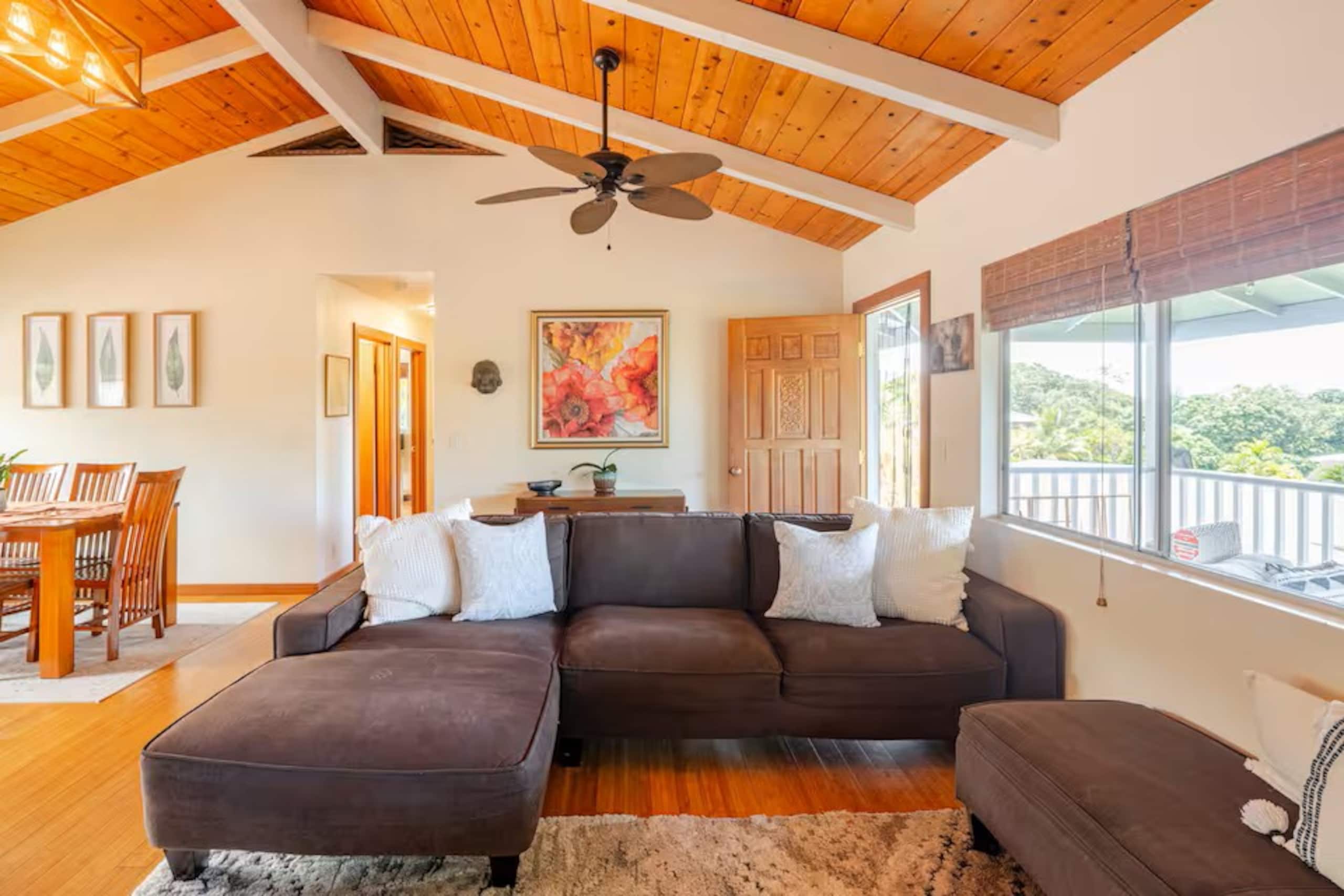Home in Kailua-Kona · ★4.94 · 3 bedrooms · 3 beds · 2 baths - Image 2