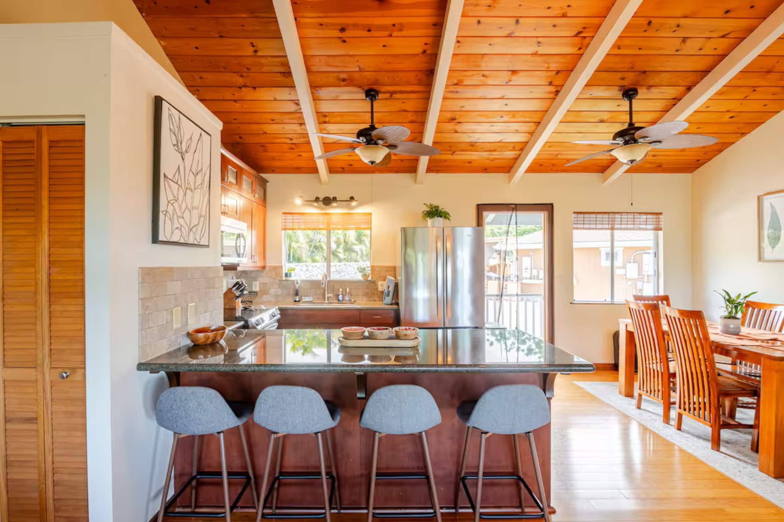 Home in Kailua-Kona · ★4.94 · 3 bedrooms · 3 beds · 2 baths - Image 7