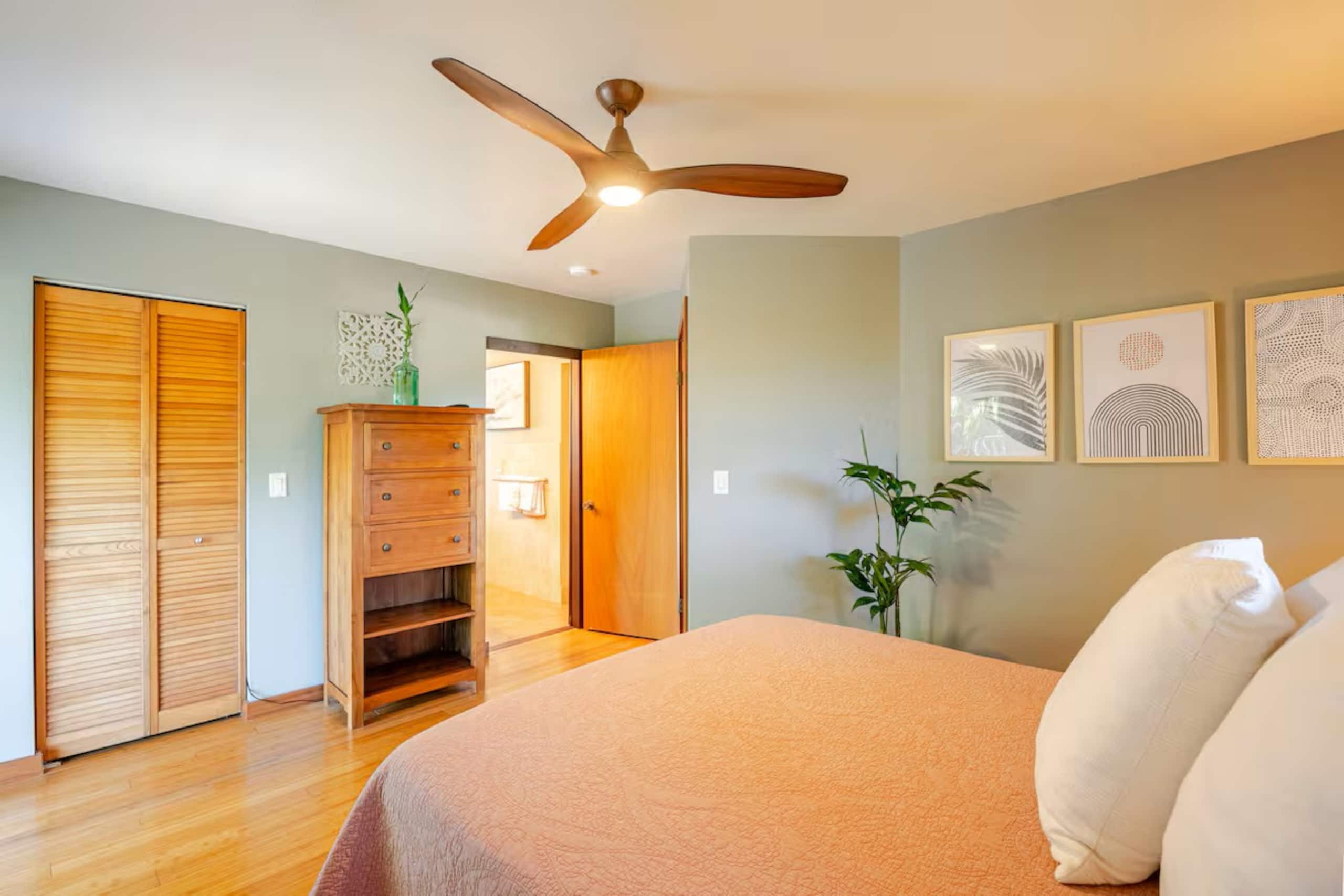 Home in Kailua-Kona · ★4.94 · 3 bedrooms · 3 beds · 2 baths - Image 14