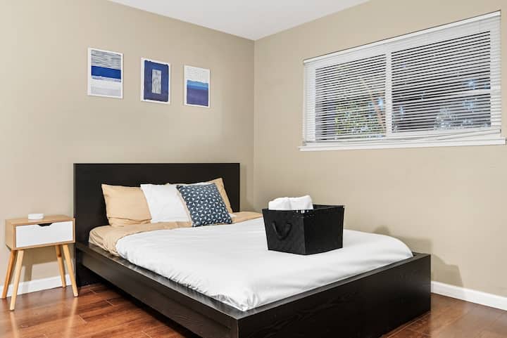 საძინებელი 1