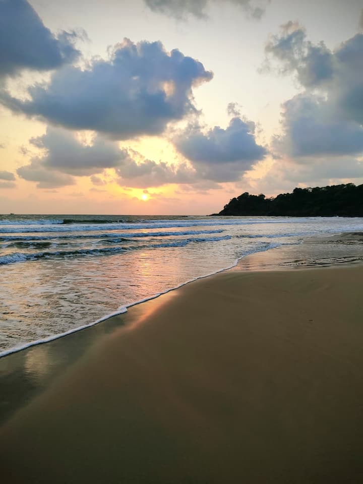 Galgibag (Turtle) Beach