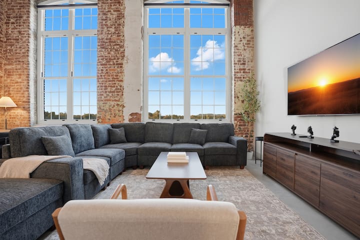 Idyllic, Comfy 2bd Apt - Greenville, SC