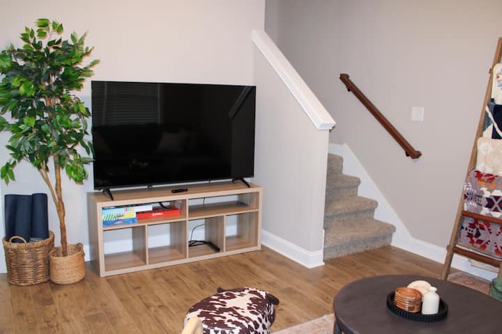 Clarksville New Build: 4bd In Convenient Location - Clarksville, TN