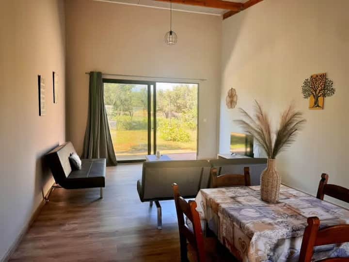 Minimalist Two Bedroom Home - Creta