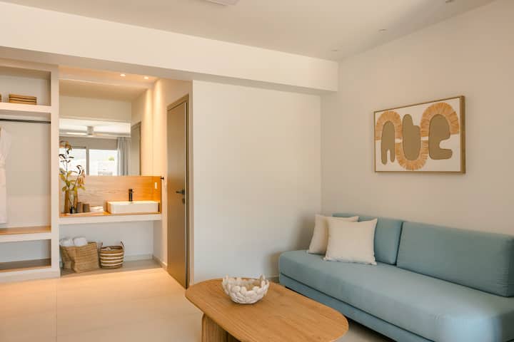 Ionian Treasure Suites-junior Suite, Shared Pool - Кефалиния