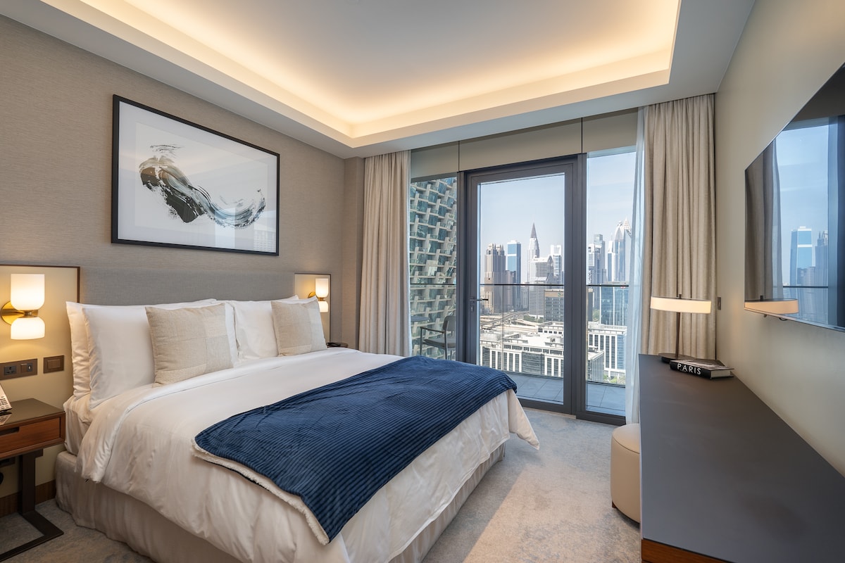 3-Bedroom Apartment · City View · II 3
