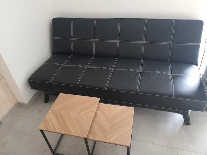 Studio 35m², Au Calme, Proche De Toute Commodité - Montceau-les-Mines