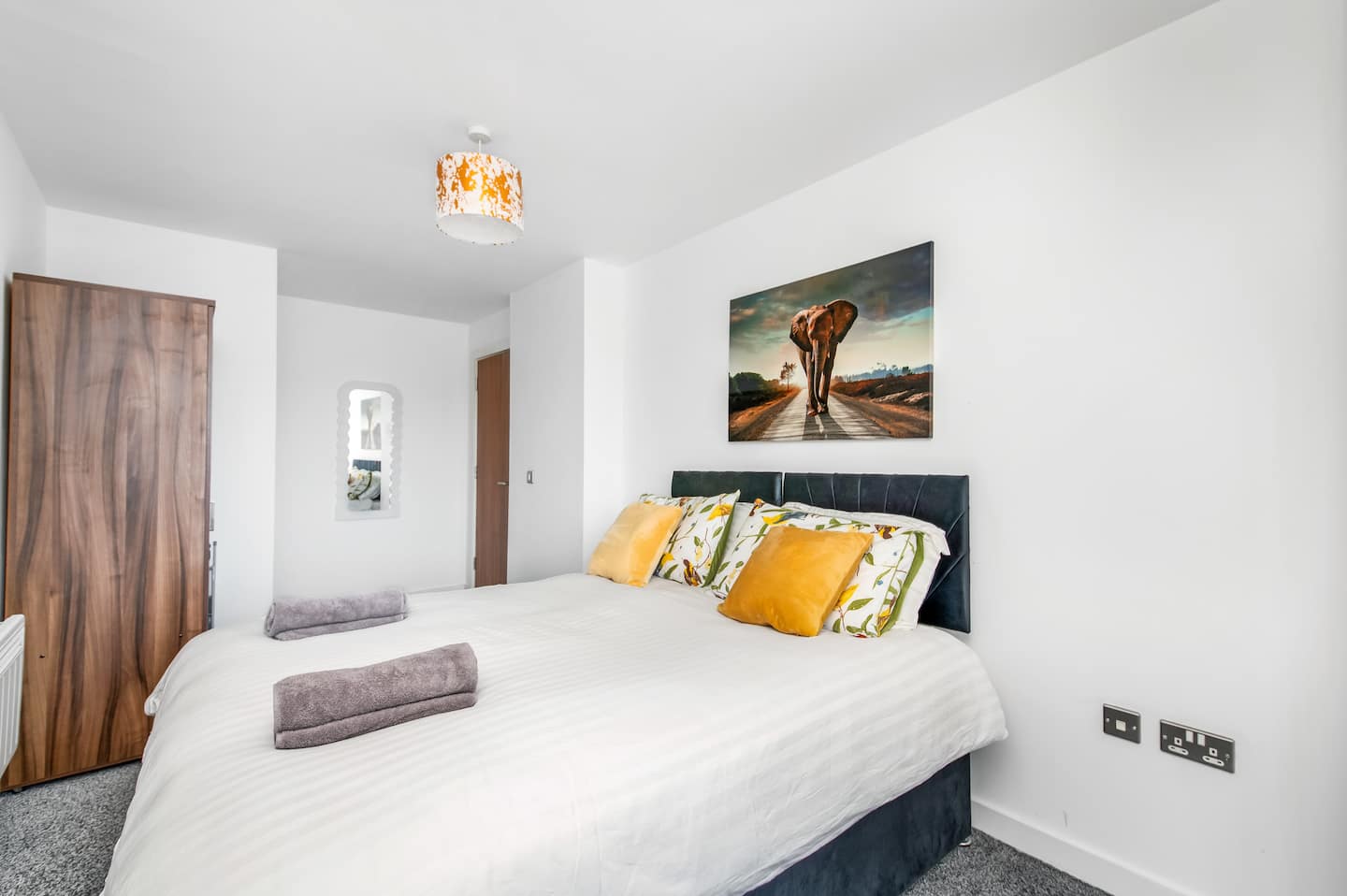 Leeds City Centre Flat — Long Stays & Contractors - Sleeps 4 — photo 23