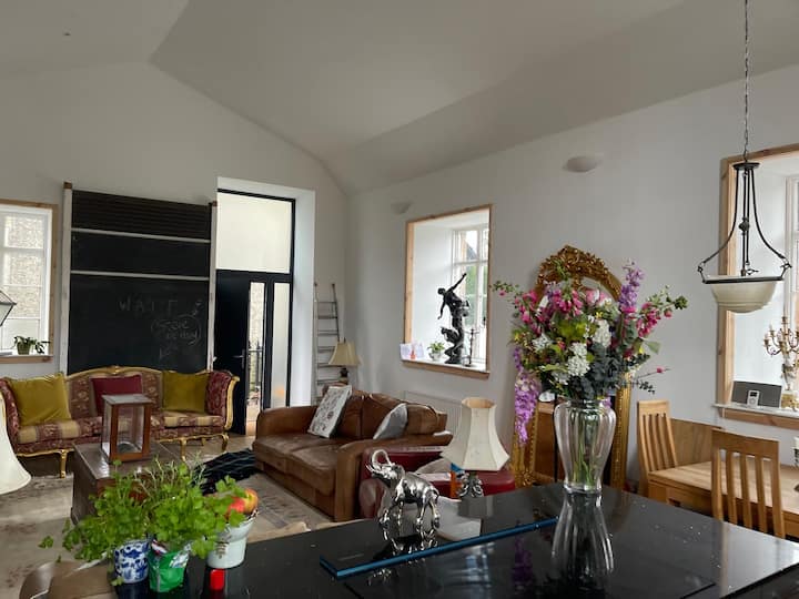 Home In Peebles Town Centre - Peebles