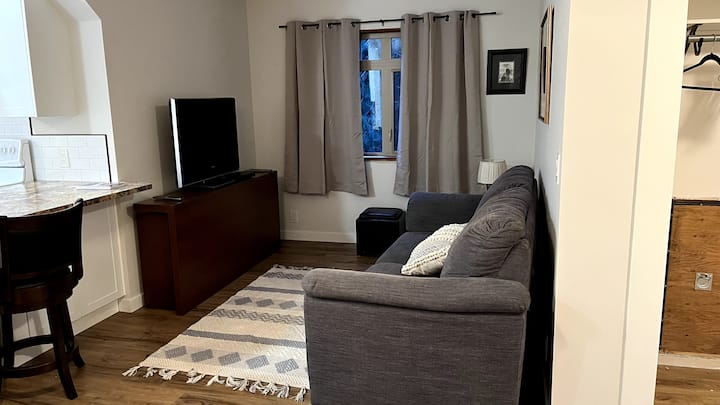 Riverview Studio - Grand Forks