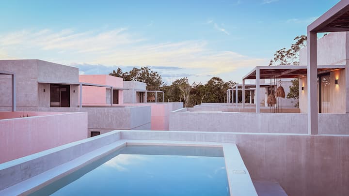 Villa | 2 Private Pools & Rooftop | Beach Club - Tulum