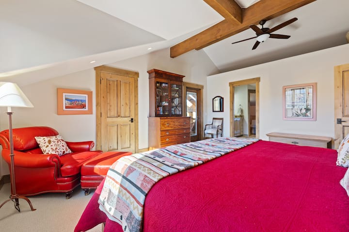 Primárna spálňa na vyššej úrovni