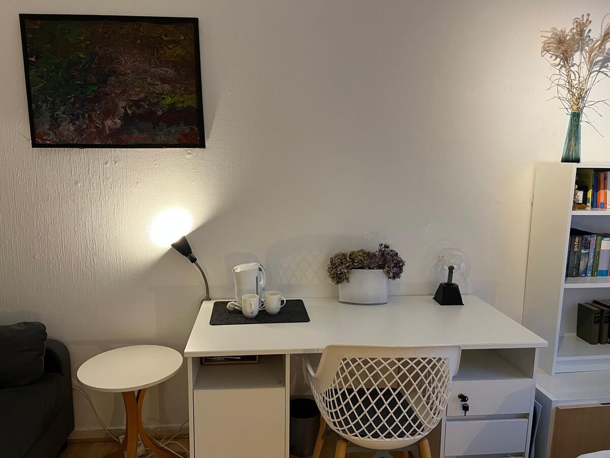 Double Room with Private Bathroom, Near Airport/Exhibition Center/Dome