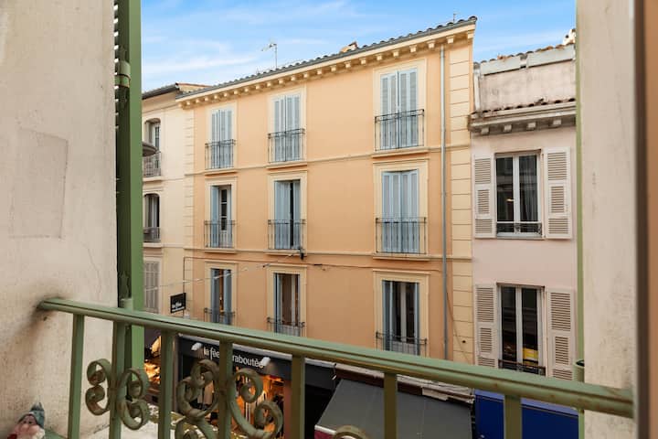 2p Rue Piétonne Du Vieil Antibes - Plage des pêcheurs - Antibes