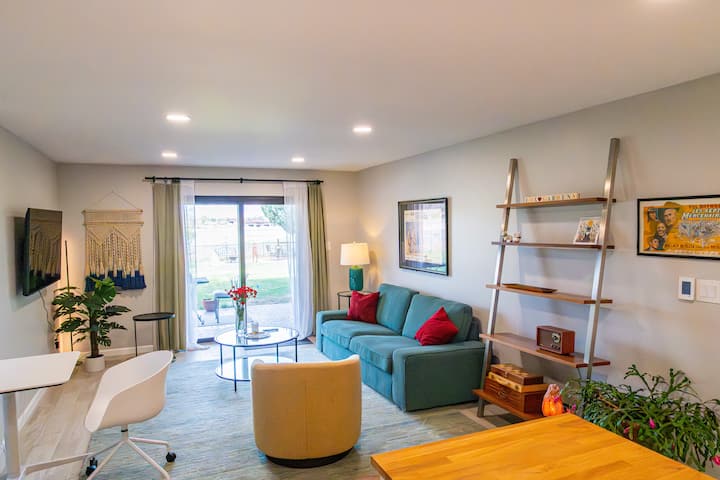 Luxe Suite:private, Secure Lake And Mountain Views - 戈爾登