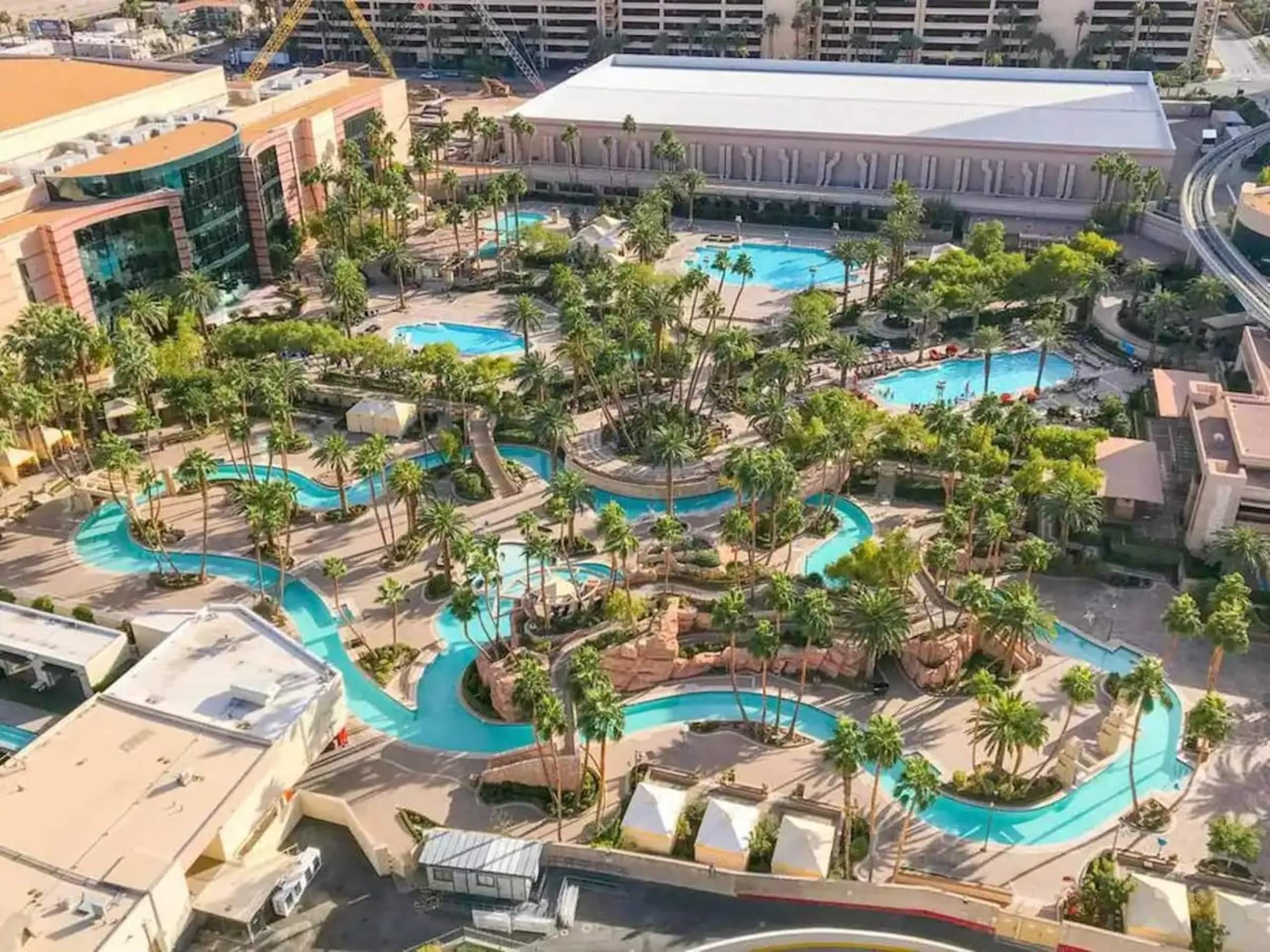 MGM Signature Towers: Stylish Studio on the Strip! - Photo 2