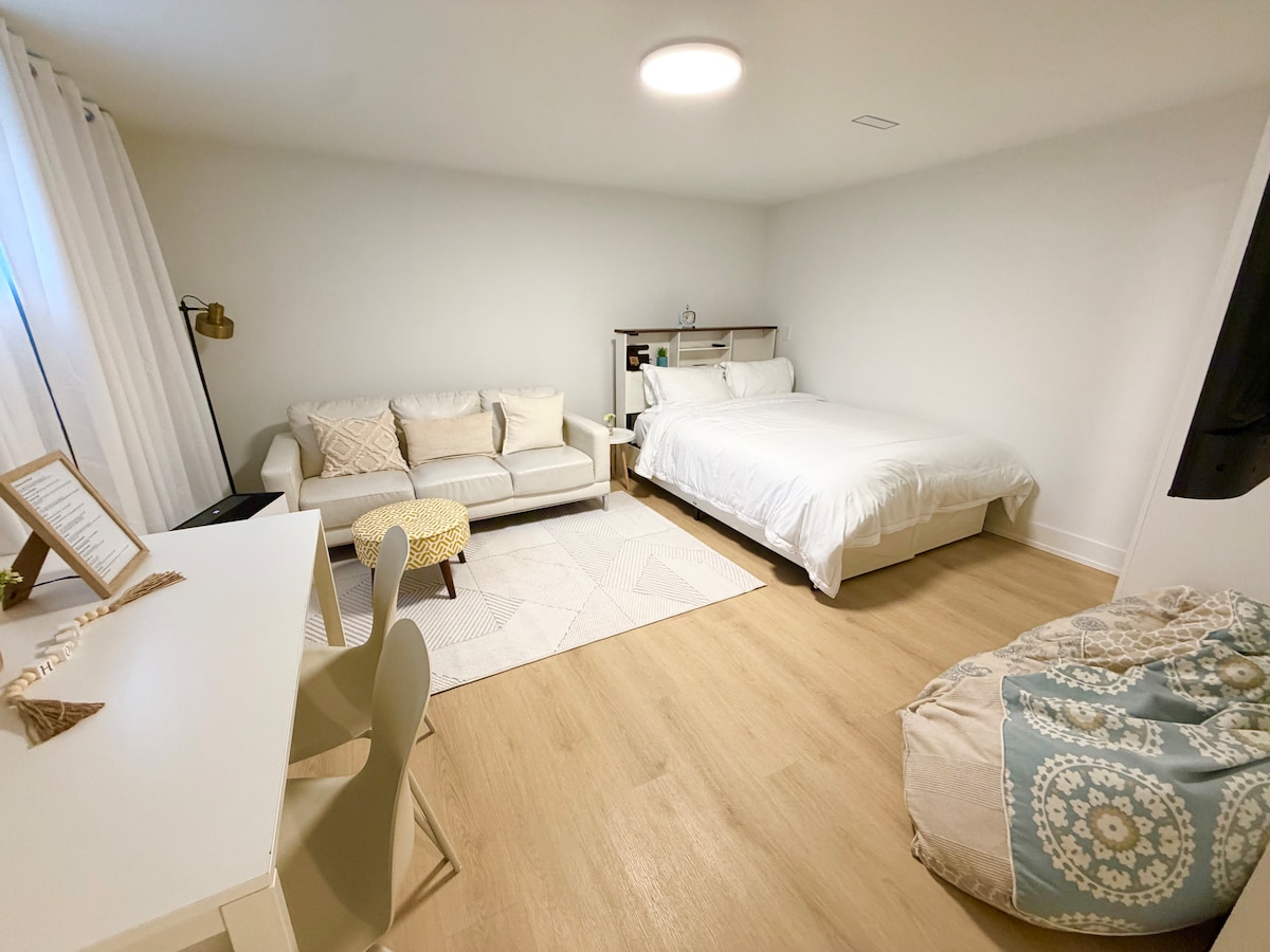 Newly Renovated Cozy Basement - Australia
