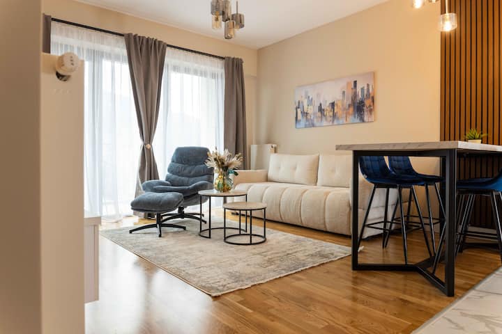 Premium Managed Unit 8451