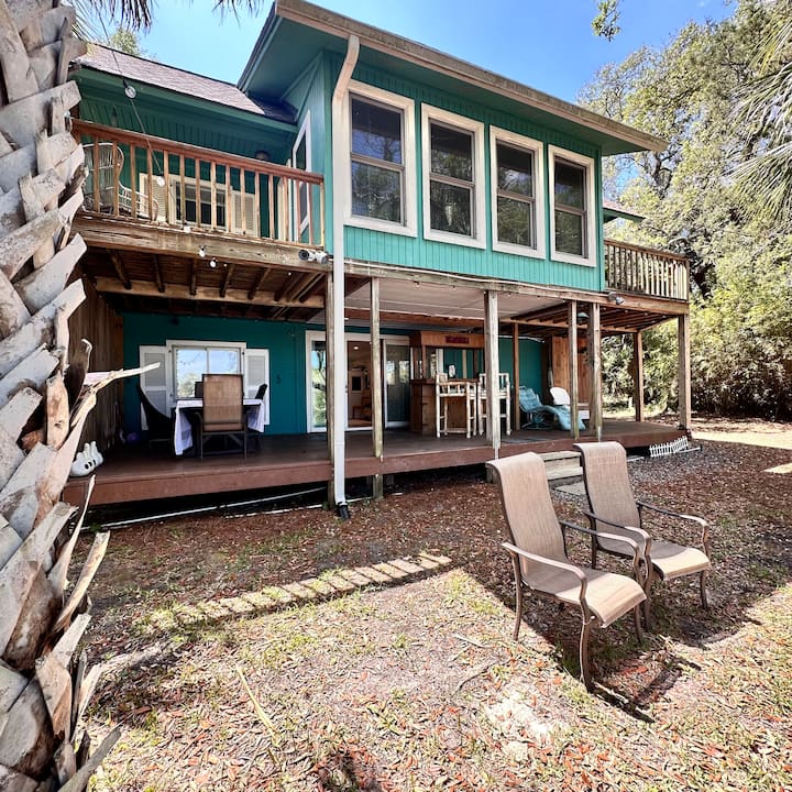 Waterfront Gem "Pelican's Paradise Retreat" - Tybee Island, GA